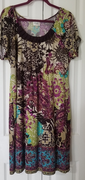 Dress - Picture 2 of 5